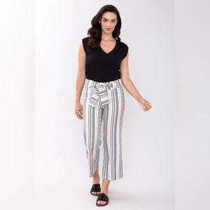 Peace of Cloth 💥NWT💥Relaxed Fit Tie Grey Stripe Wide Leg Pants Size M.